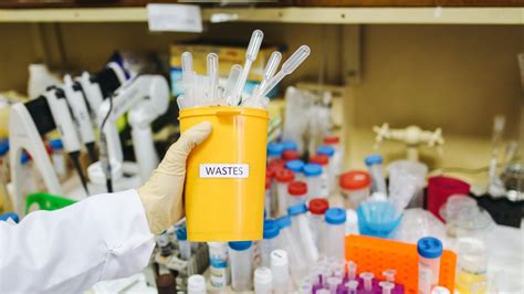 plastic waste in laboratories